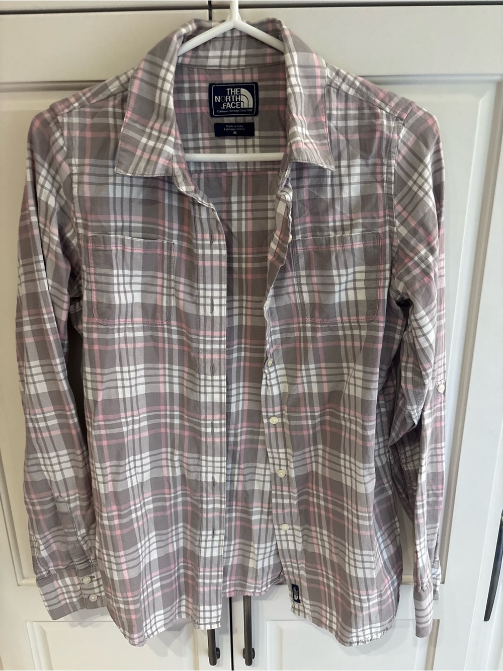 The North Face women’s  Grey & Pink Plaid Button-Down Shirt medium